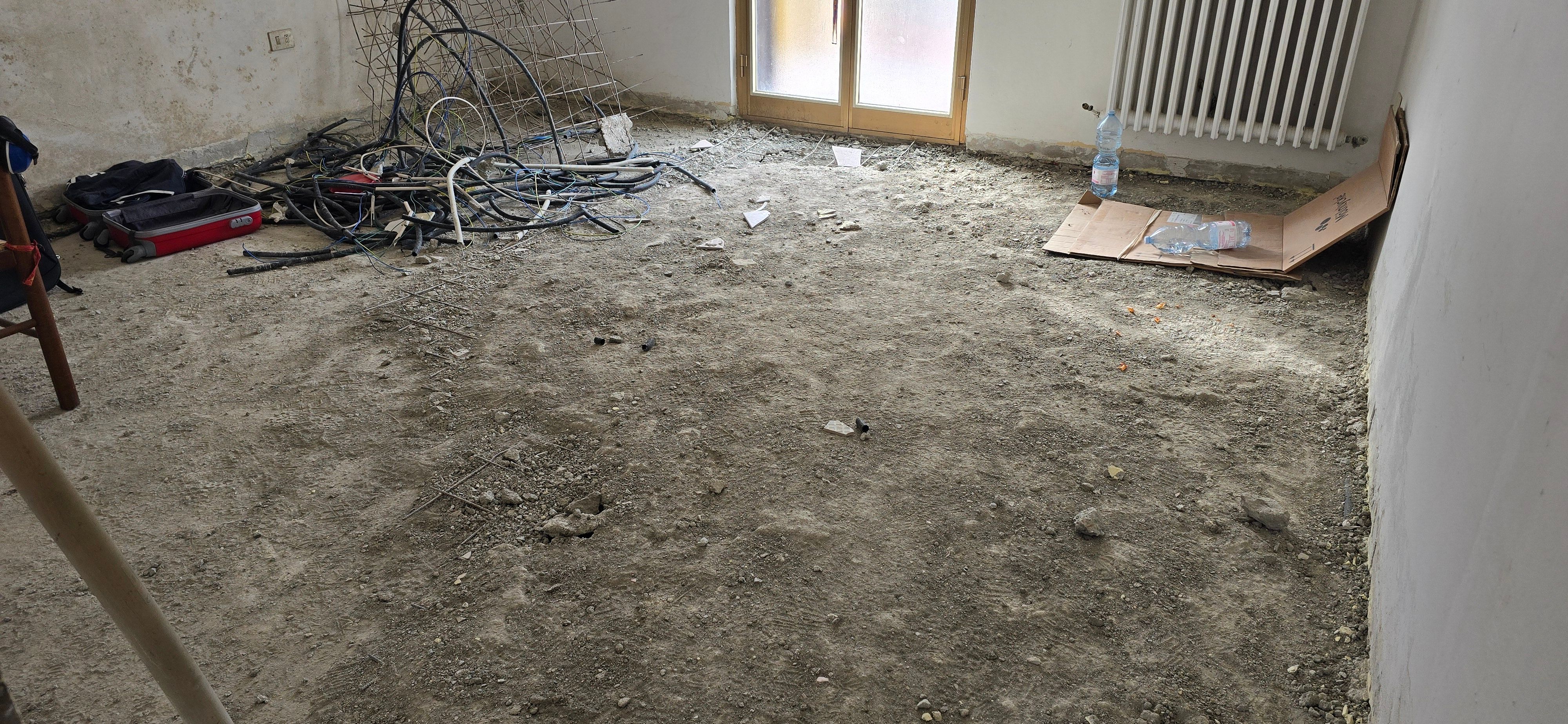 Demolizione pavimento