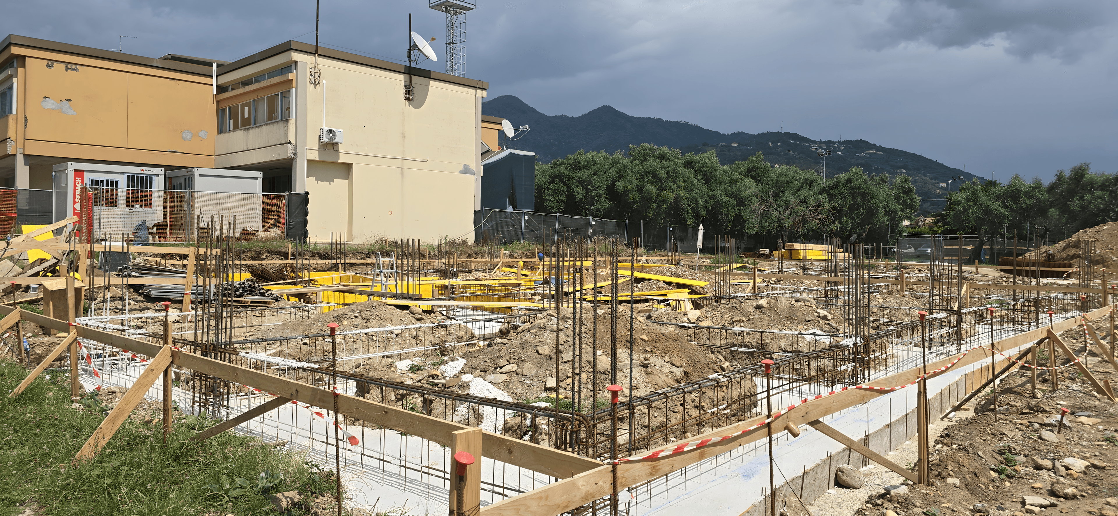 Getto di calcestruzzo per platea di fondazione, costruzione Edilvos.