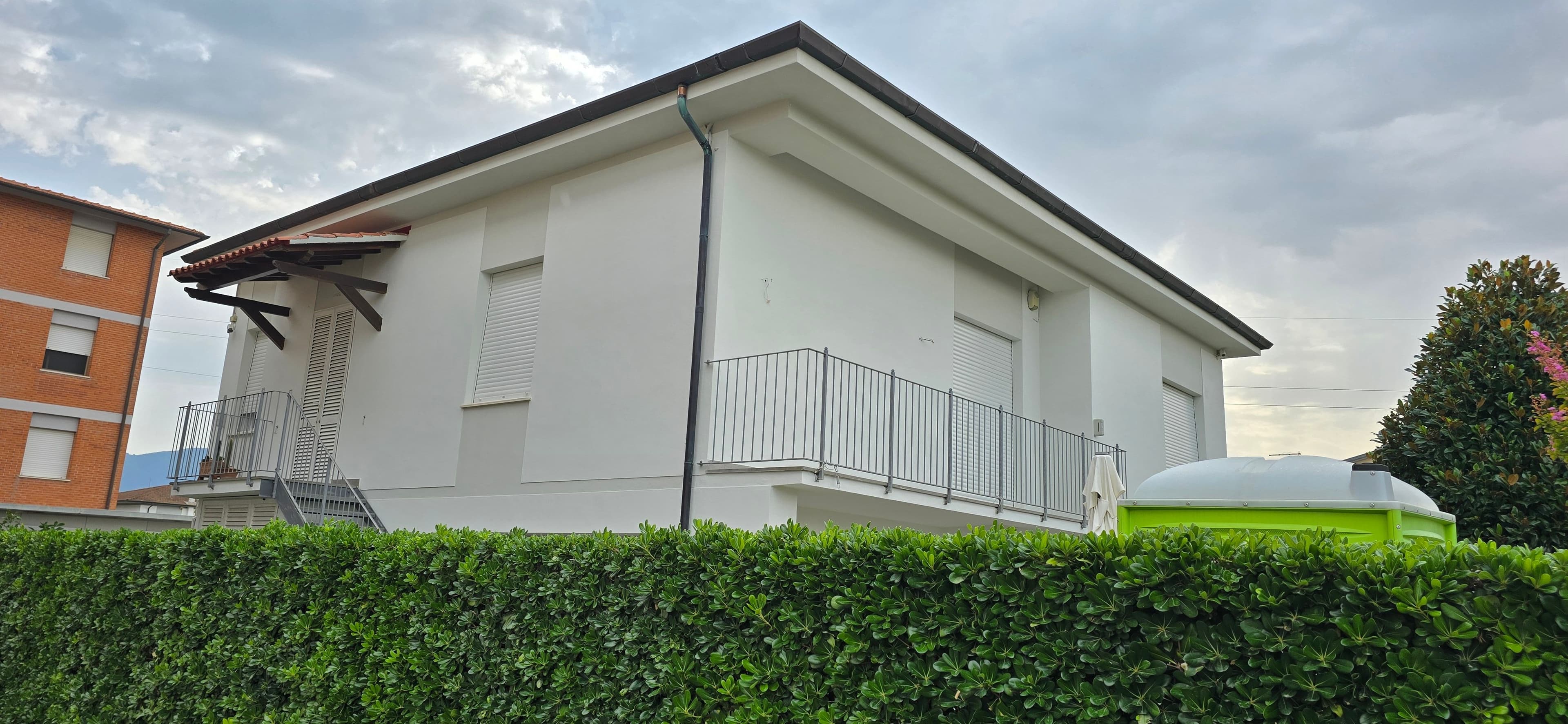 Rifacimento facciata e tetto a Pisa